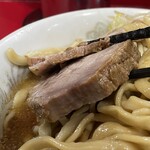 ラーメン二郎 - 豚２枚の厚さの違い