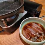 魚や 旬平 - ホタルイカ陶板焼き