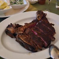 37 Steakhouse & Bar - 