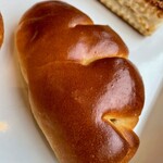 フランスベ－カリー - 昭和２６年創業以来変わらなぬ昔ながらのクリームパン