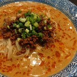 衣正家 - 担々麺