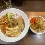 ヌードル＆スパイスカレー 今日の1番 - 冷たい担々麺 ¥1.300-(税込)
