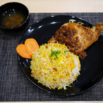 テテチッ ミャンマー風ビリヤニ＆アジアンレストラン - チキンビリヤニ　¥1,400