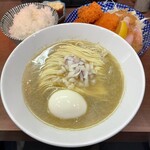 ヌードル＆スパイスカレー 今日の1番 - 