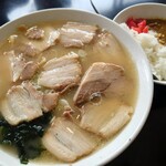 来夢 - 料理写真:味噌チャーシュー麺＋ミニカレー