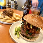 髙橋バーガー - 道産子ネギチリバーガーとプルドポークポテト