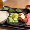 創作居酒屋 ふじ野 - ◯マグロ中落ち＆カキフライ定食¥880
…わぁ！(*ﾟ∀ﾟ*)豪華！！
