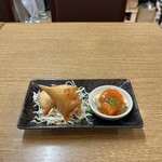 TAKAYAI - セットについてくる小品(豆腐と揚げ春巻き)