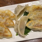 酒と餃子と舌心 - 