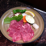 前沢牛オガタ 味心 - 小形牧場牛サイコロステーキ3,100円