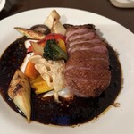 ル・ヴィルギュル - 鴨ロースト　バルサミコソース　パリパリの皮と身の旨味にソースが絡んで‼️