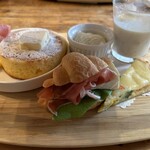 カフェ アクイーユ - 2023年2月　アフタヌーンティー