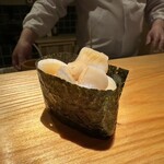 佐野鮨 - ◆小柱（追加）　一口目がトロン→その後のジャキジャキと異なる食感がたまりません。