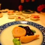 海鮮名菜　香宮 - アワビ入り貝類の炒め　XOソース添え