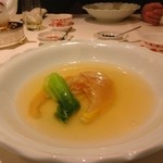 海鮮名菜　香宮 - フカヒレの姿煮込み　頂湯スープ