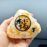 ごちそう焼きむすび おにまる - とびことたくあん