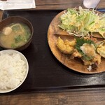 たこ焼・駄菓子 ぷるぷる - 日替わりランチ