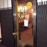 cafe&dining AYUMU - 入口ドア