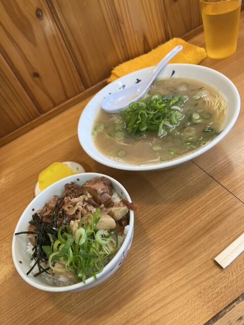 長浜ラーメンはるちゃん （【旧店名】長浜とん吉 佐世保店） - 大塔