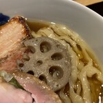 麺 みつヰ - 炙りチャーシューと蓮根