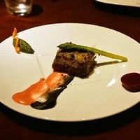 ブルガズ アダ - 2014.8 友人がチョイスした主菜（ピスタチオと仔羊芯ロースの料理）