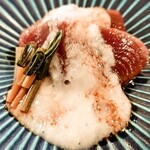 賽 - 初鰹 山かけ 行者にんにく醤油