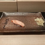 おたる政寿司 - 炙りサーモン