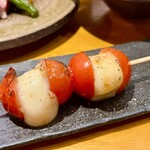 炭火焼 MARU - 焼きカプレーゼ！これは発明❗️