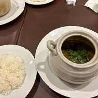 紅花別館 - パクチーココットカレー