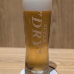 和牛小皿しんうち - 生ビール　780円