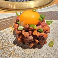 ホルモン焼肉 富や 栄店 - 