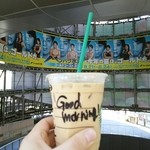 スターバックス・コーヒー - 六本木メトロハットでパンパシ水泳の巨大広告展開中♡スタバ横のエスカレーターで見てみてください♡