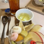 喜与女茶寮 - フルーツみつ豆とアイスティ