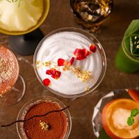 バーテンダーが作る季節のカクテル