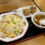 定食や・中華そば 代一元 - 「からあげチャーハン」（920円）