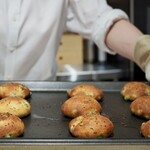 Haruka Murooka - 鹿児島県産グリーンピース入りの焼きたてフォカッチャ