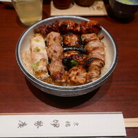 伊勢廣 京橋本店 - 焼鳥5本丼2800円