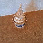 手打ち蕎麦　いよ翁 - いよ翁のそば茶ソフトクリーム