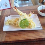 手打ち蕎麦　いよ翁 - 天ざる蕎麦(えび天二尾、カボチャ天、大葉天)