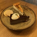 CAFE 燈現郷 - 2種選択（紫いもプリン・桜と梅のレアチーズケーキ）