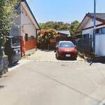 活魚ランチ専門店 海のる - 丁字路の看板から右折して突き当たりに　　　　　海のります