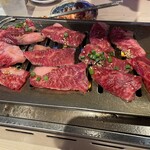 大衆焼肉 ウシ二ナル - 