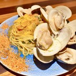 創作料理Ryota  - ● 千葉九十九里産活はまぐり1kgと九条ネギのスパゲティーニ自家製カラスミがけ