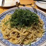 アダット マルヤマ - 大葉のペペロンチーノ