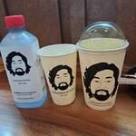 寺岡商店 - 寺岡社長似顔絵入りウォーター、カップ