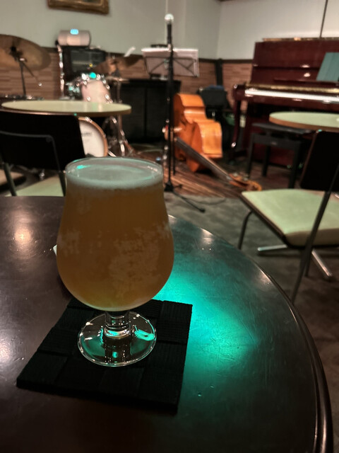 JAZZ LIVE BAR Glover Tei