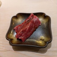 鮨 なんば 日比谷 - ニタリクジラの刺身