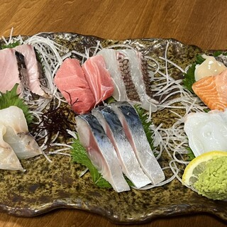 海鮮居酒屋 美国 - 料理写真:特選刺身盛り合わせ