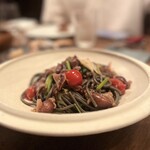 清澄白河 フジマル醸造所 - 富山県産ホタルイカと山菜 イカスミを練り込んだスパゲッティ