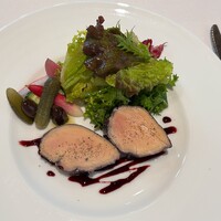 ラ・ターブル・オ・ジャポン - ヴァンショーに漬け込んだフォアグラのエスカロップ